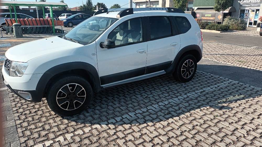 Dacia Duster 4WD 1500 TDI dicembre 2016 Km 81000 Fuoristrada/SUV