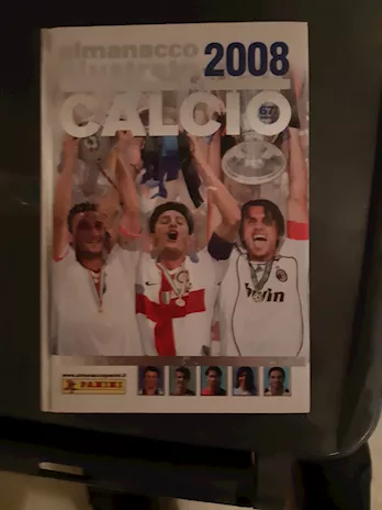 libri e album figurine