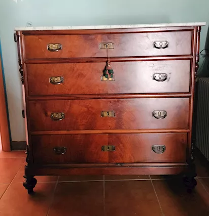 Cassettone in legno