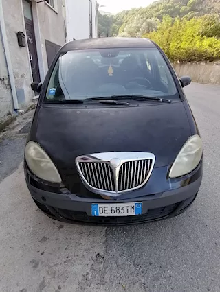 Lancia musa 1,9 Multijet diesel del 2007 modello oro