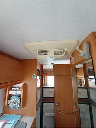 Camper elnagh garage