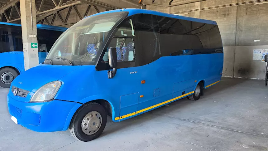 Foto 2IVECO WING Anno 2014 Km 274000 Euro 5, cambio manuale