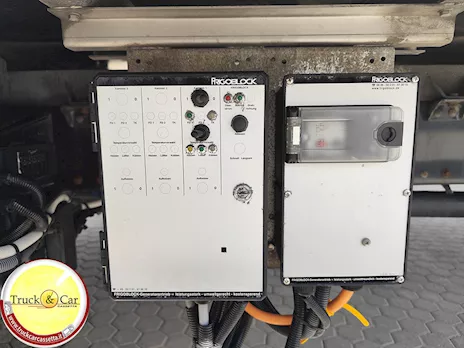 Iveco Eurocargo 140 e 22 - 2016 - Furgone Isotermico Km 300866 - Anteprima 11