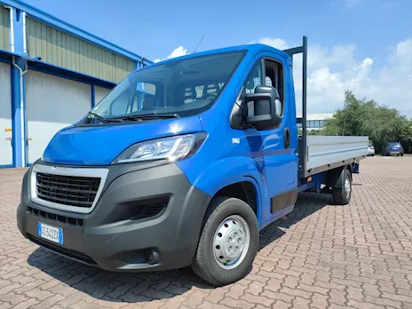 Peugot Boxer del 2020 Euro 6D cassone fisso nuovo 4,25 m