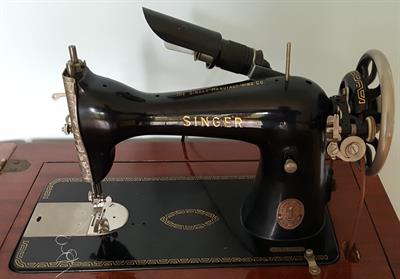 MACCHINA DA CUCIRE SINGER D'EPOCA CON MOBILETTO, ottimo stato - Foto 3