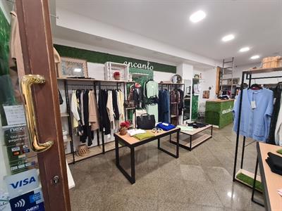 ATTIVITÀ DI ABBIGLIAMENTO DONNA - Foto 5