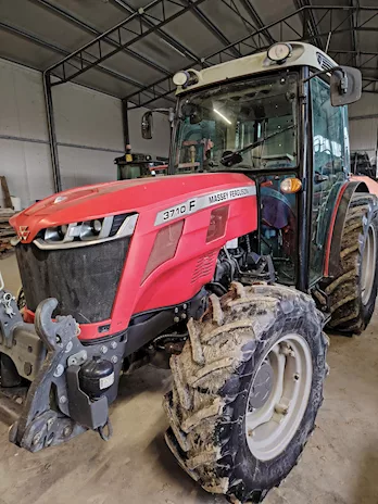 Massey Ferguson 3710F
