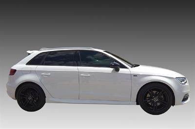 Minigonne laterali AUDI A3 8V Sportback Sline Look