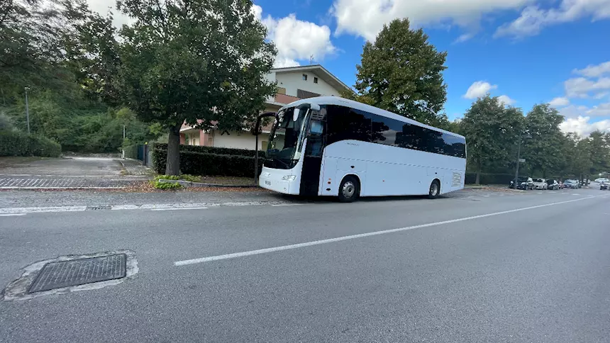 Foto 6Irisbus Domino HDH Marca Iveco Anno 2012 Km 1000000, cambio automatico