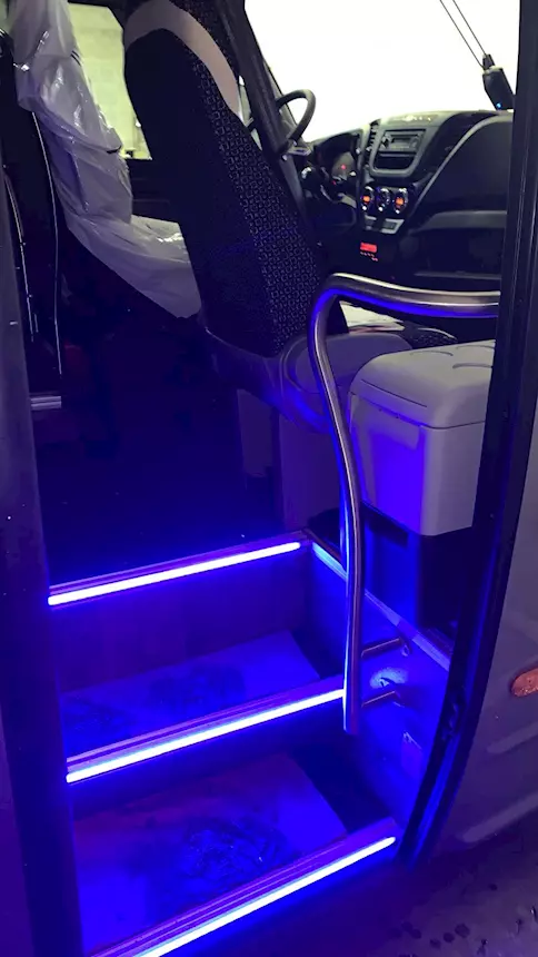 Foto 3 Iveco Wing Anno 2020 Km 340000 Euro 6