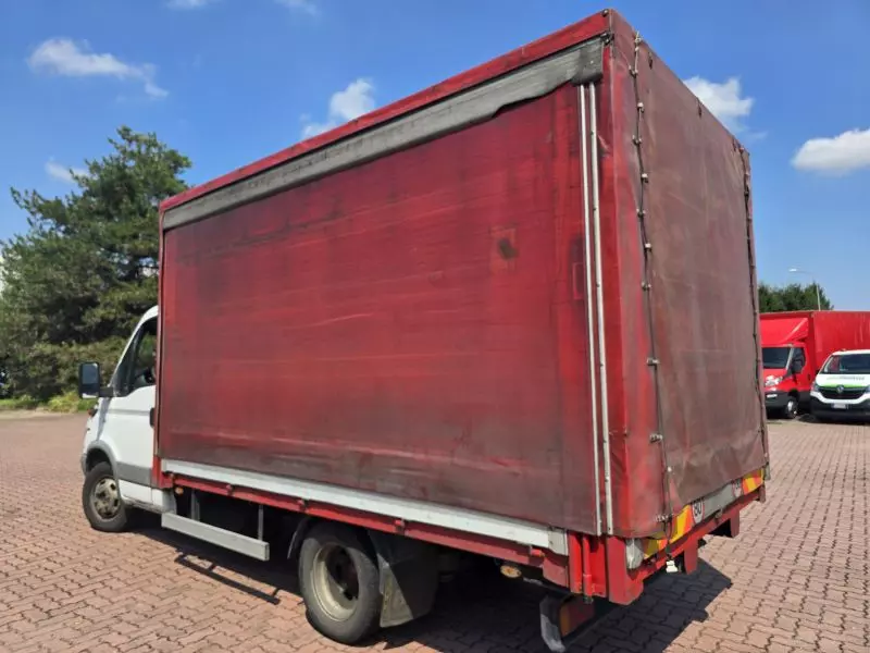 Foto 4 Iveco Daily 50C13 patente C passo 3450 mm 2002 centinato 3,8 m
