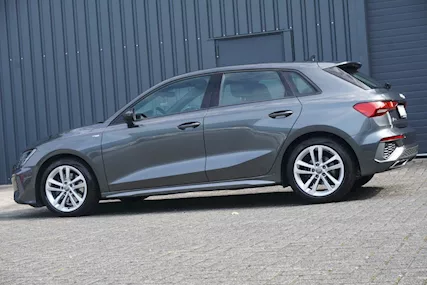 2020 Audi A3 SB 35 TDI S line Virtual LED ACC SHZ Keyless Km 45940 - Foto 2