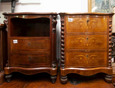 Coppia di Comodini Antichi - 24522