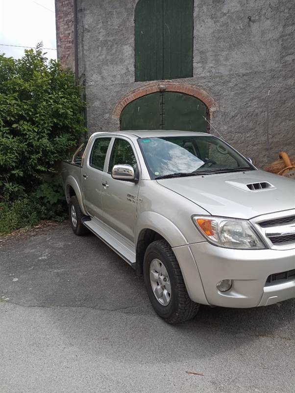 Toyota Hilux 3000 170CV