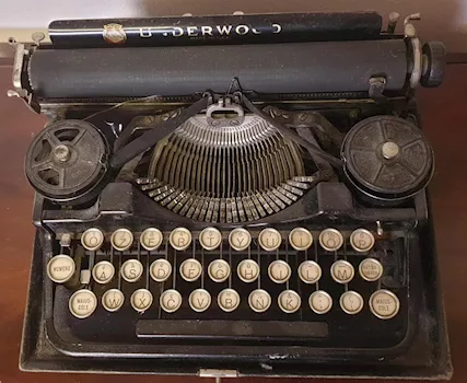 Macchina da scrivere UNDERWOOD - Foto 3