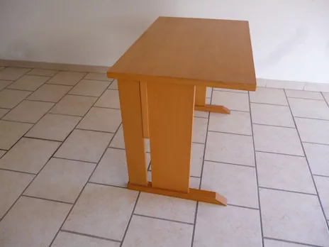 Scrivania in legno, ottimo stato - Foto 3