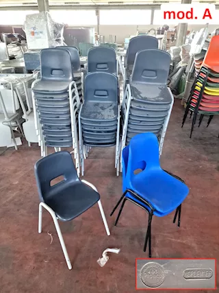 Sedie per mensa scolastica usate