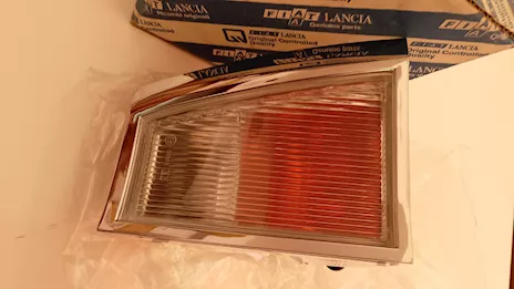 Fanale posteriore SX Lancia Thesis - Foto 5