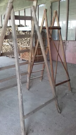 Vecchie scale in legno - Anteprima 4