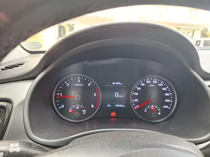 Kia Rio 1.4 CDRI 90CV 5 porte Anno 2017 Km 185000 Diesel, in buone condizioni - Foto 3