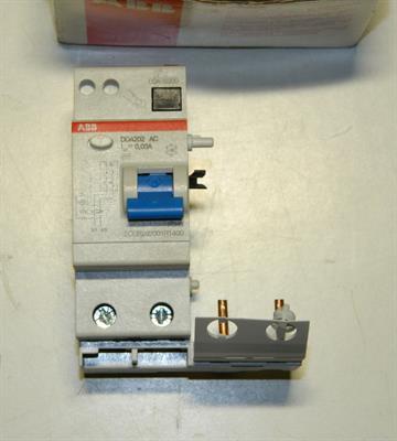 Interruttore differenziale ABB DDA202 A-40/0.3
