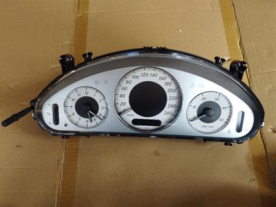 Quadro strumenti Mercedes Classe E W211 280 CDI - Anteprima 1