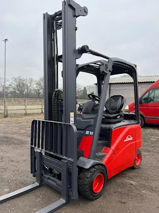 Muletto elettrico Linde E18