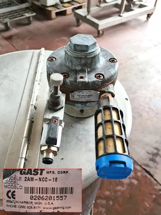 Cisterna inox per detersivi con agitatore usata, marca Wagner - Foto 3