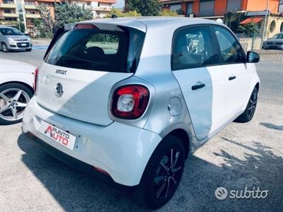 SMART Modello ForFour 60 1.0 Youngster NEOPATENTATI Anno 2015 Km 39999 - Foto 4