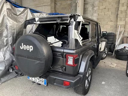 Jeep Sahara Diesel 2019 Sinistrata marciante