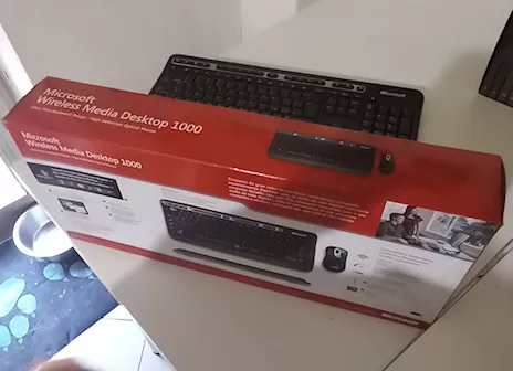 Tastiera Microsoft wireless media desktop 1000, come nuova - Anteprima 3