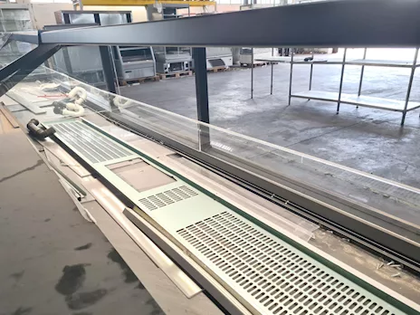 Banco refrigerato lineare macelleria usato, marca Frigomeccanica - Foto 4