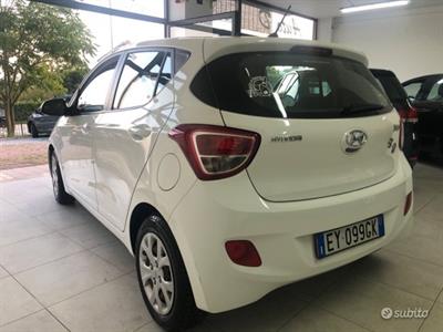 Hyundai i10 1.0 benzina OK Neopatentati Anno 2015 Km 117000, in ottime condizioni - Foto 4