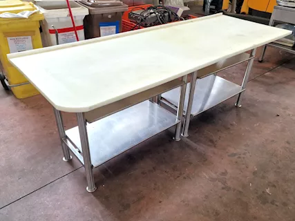 Tavolo da macelleria teflon usato