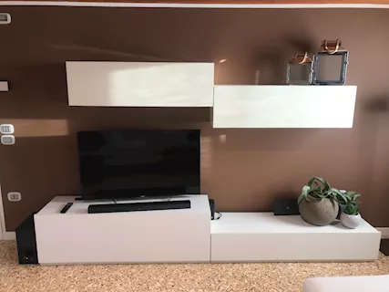 Parete attrezzata tv