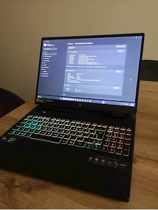 Acer Predator Helios Neo 16 PHN16-71-98