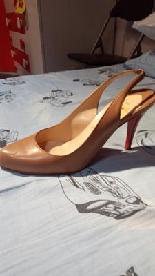 Scarpe donna louboutin usate