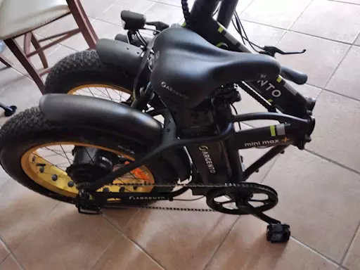 Bici elettrica fat bike argento 250W