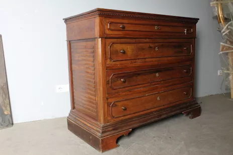 Antico cassettone Carlo X noce massello 1830