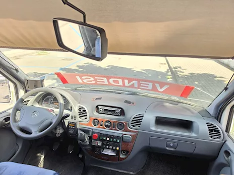 Mercedes-Benz Sprinter 416 CDI • 160 CV • 20 posti Anno 2006, cambio manuale - Anteprima 8