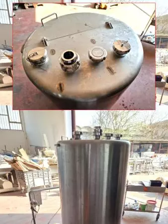 Foto 4 Cisterna inox carrellata con pompa usati