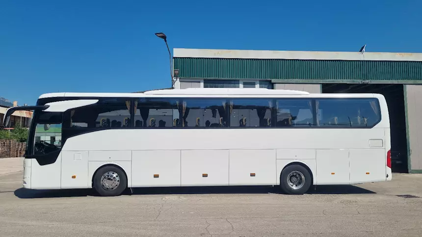 Foto 4Tourismo Euro 6 Marca Mercedes Anno 2018, cambio manuale
