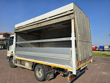 Iveco Eurocargo 75E17 centina 4,4 m e tenda 2002 Centinato, cambio manuale - Anteprima 4