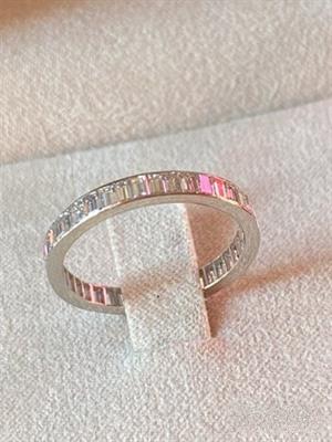 Anello fedina eternity platino diamanti baguette
