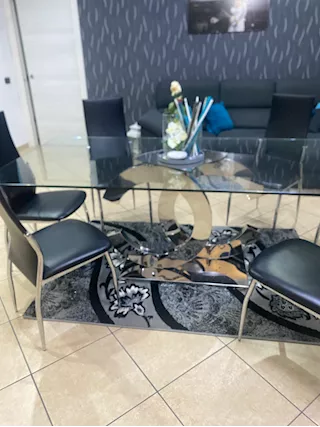Tavolo chanel più sedie