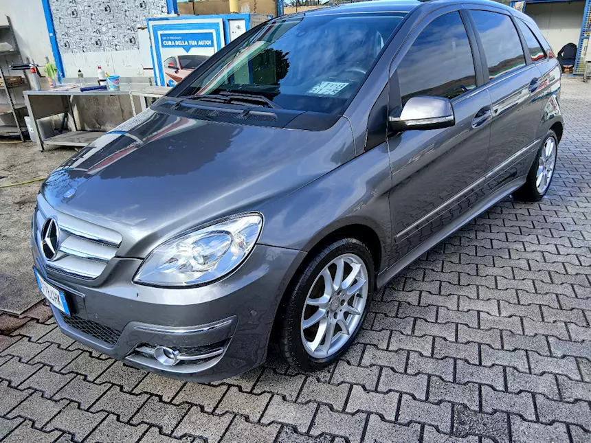 Classe B - Auto tenuta gelosamente in ottime