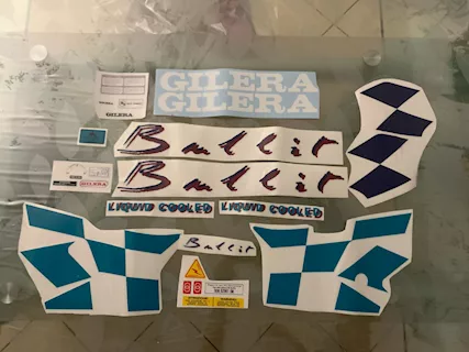 Gilera bullit kit adesivi telaio viola
