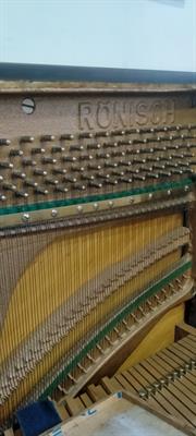 Tecnico accordatore di pianoforti