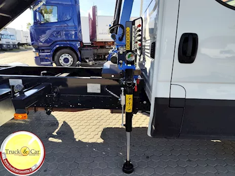 Iveco Daily 35 C 16 - 2022 - cassone ribaltabile Km 355644, colore esterno Bianco - Anteprima 9