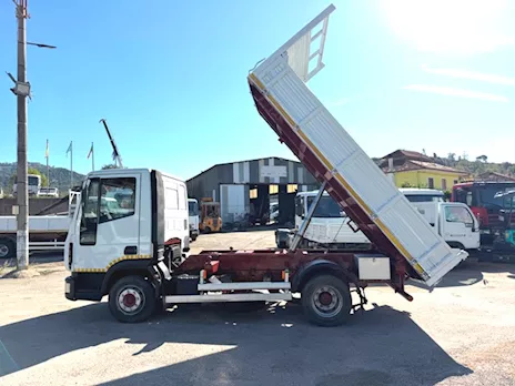 Camion Marca Iveco Stralis 100e18 tector ribaltabile Anno 2005 - Anteprima 4
